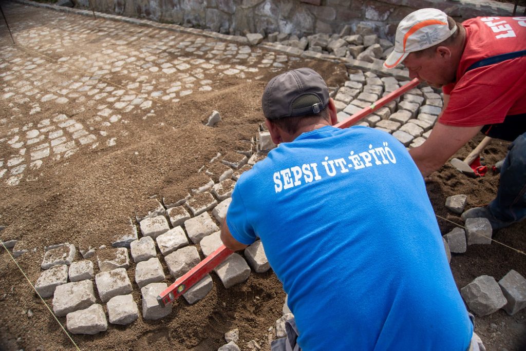 273957705_2502904193174708_7303713021436627719_n